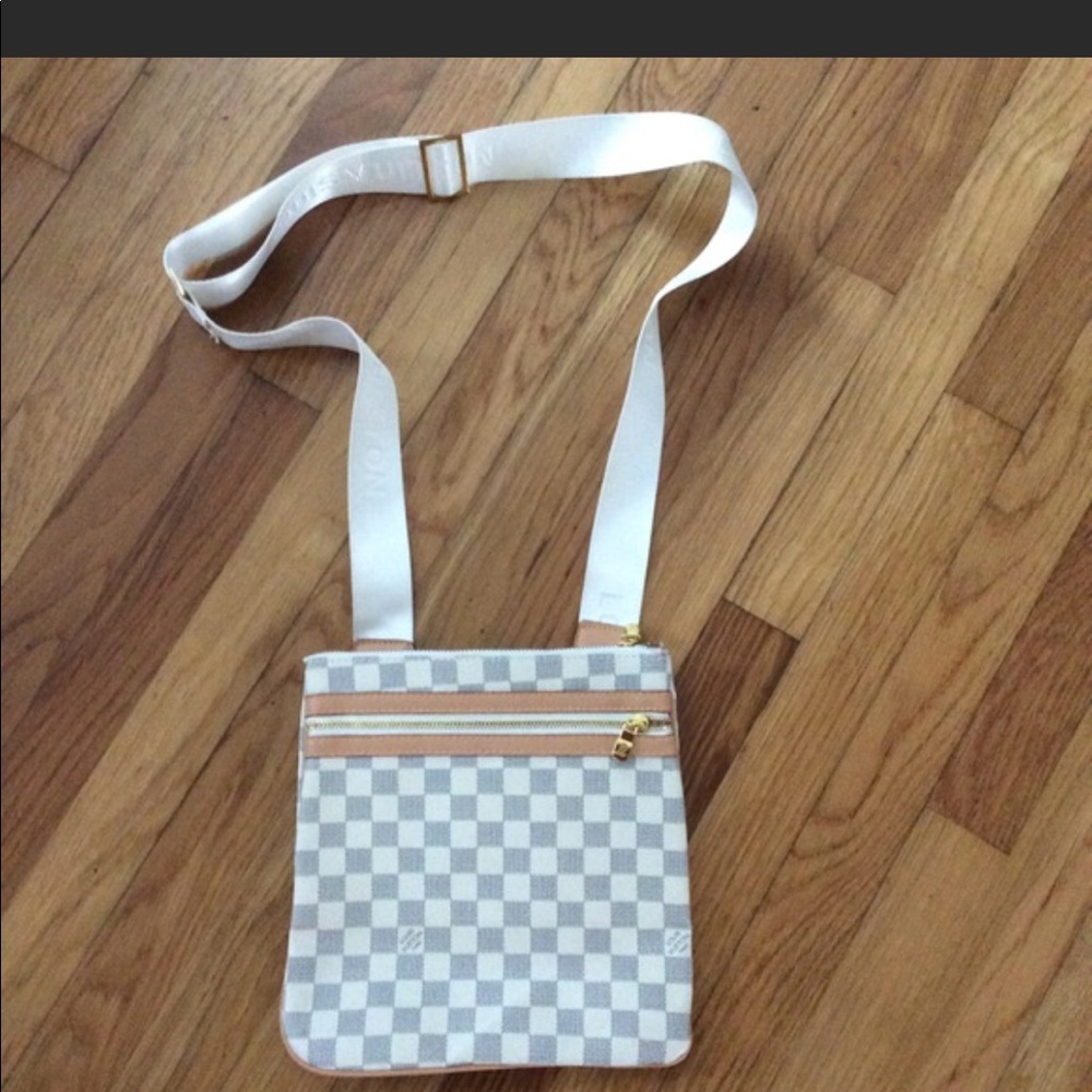 Crossbody bag